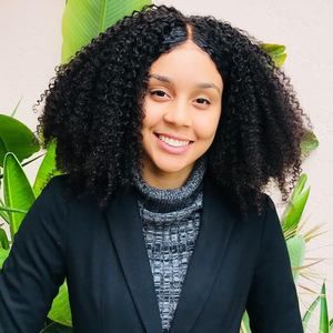 Meet your Posher, Vanessa